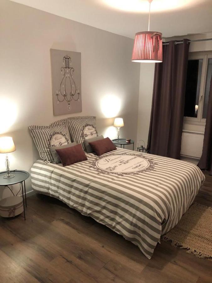 Logement A Brive Proche Centre-Ville Et Campagne - Climatisation, Wifi, Coin Exterieur Et Parking Prives Luaran gambar